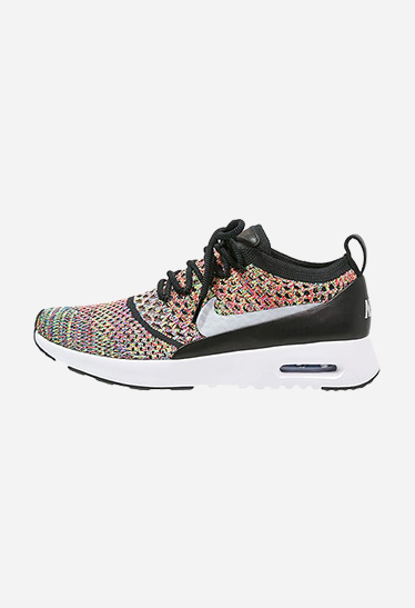 Style Check: Sneakers als maximale Matchmaker Style Check: Sneakers als maximale Matchmaker