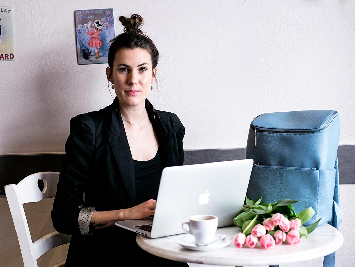 Lina Mallon lagert so ihre Handtaschen
